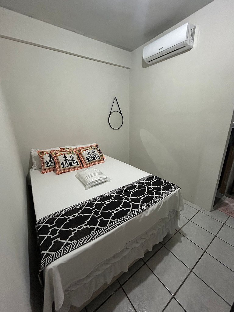 Suíte com ar condicionado e WiFi muito confortavel