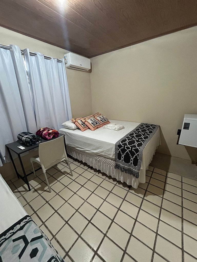 Flat Confortável para 3 Pessoas — Fácil Acesso e Ambiente Se