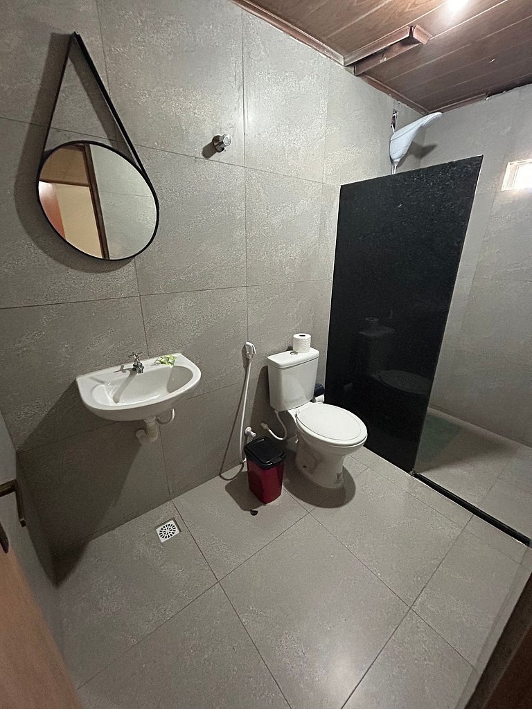 Flat Confortável para 3 Pessoas — Fácil Acesso e Ambiente Se