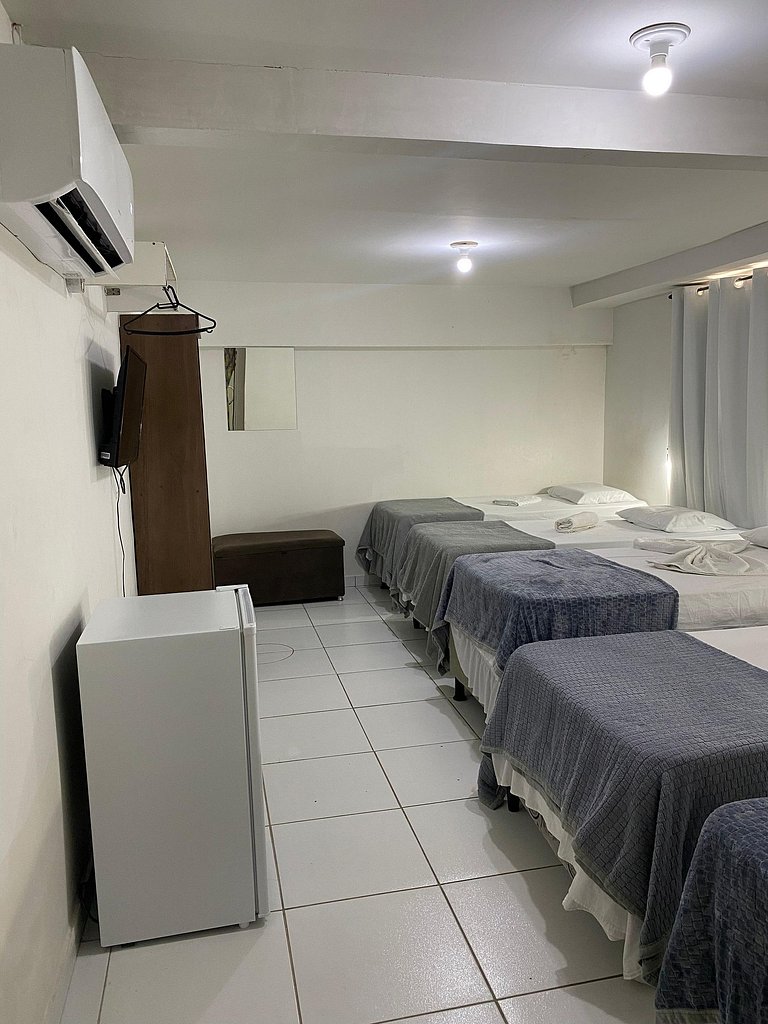 Quarto confortável para grupos — Pousada Mandacaru