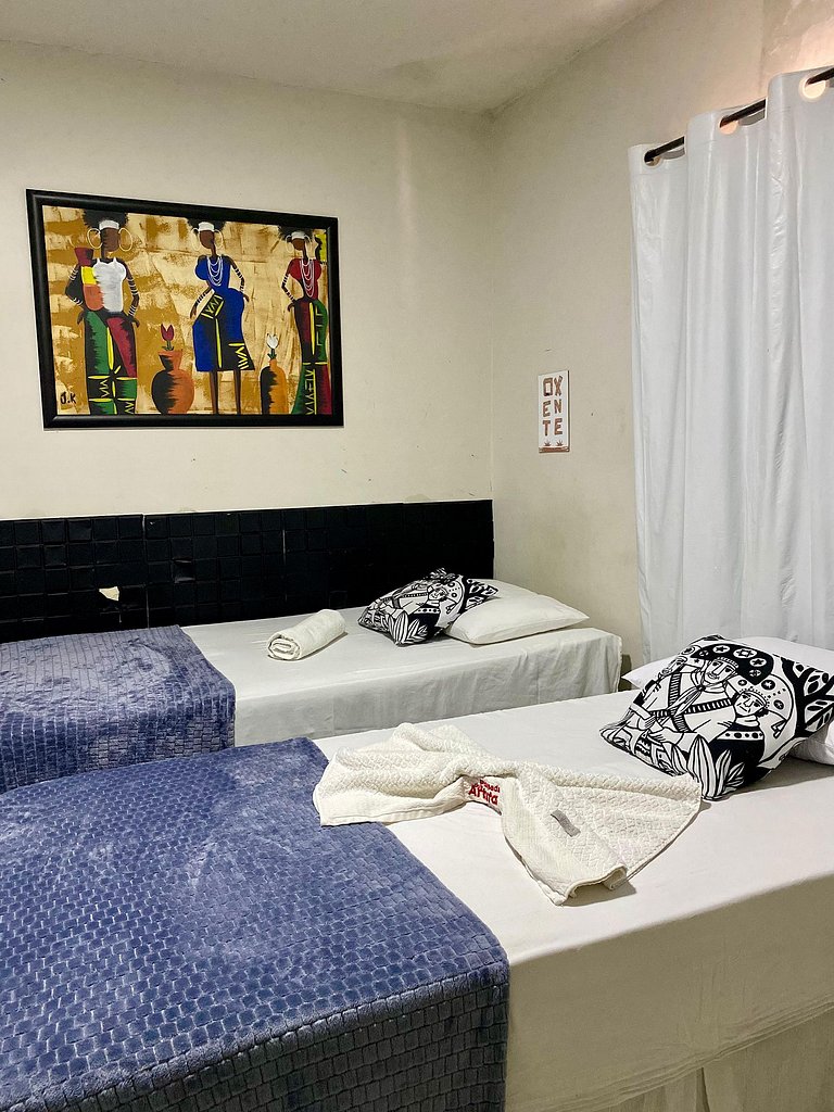 Quarto Triplo Confortável e Seguro - Pousada Mandacaru