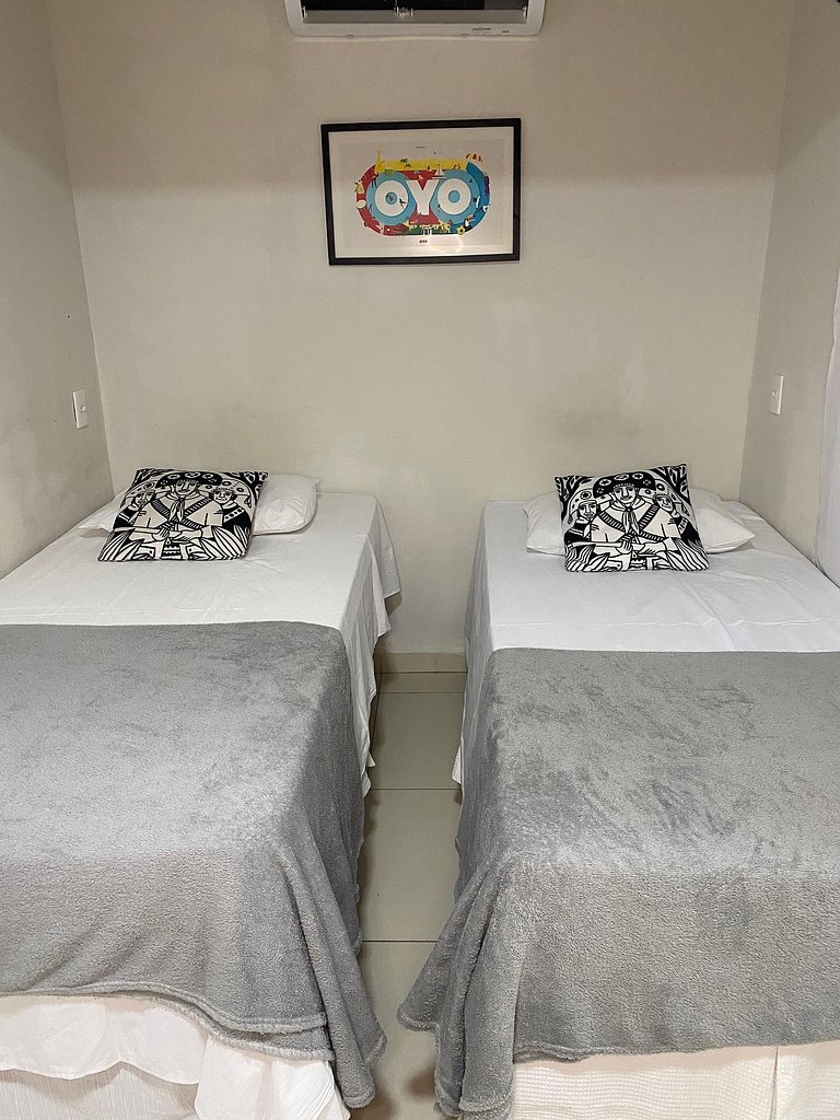 Quarto Espaçoso com 5 Camas - Pousada Mandacaru