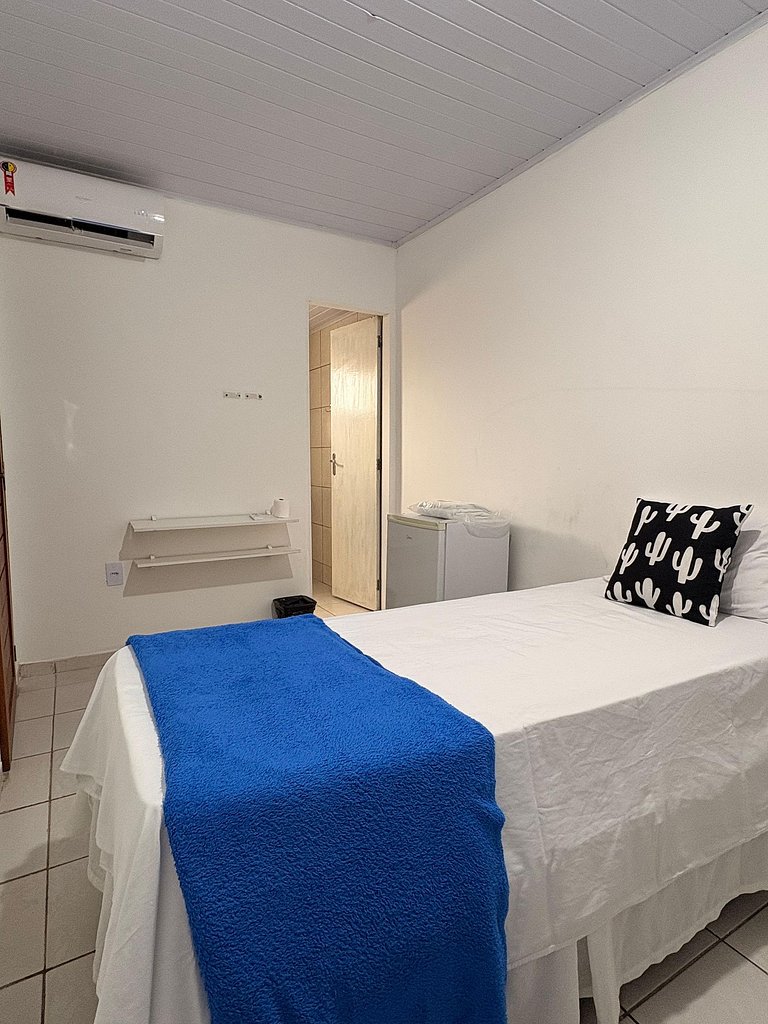 Quarto Triplo com Ar-Condicionado
