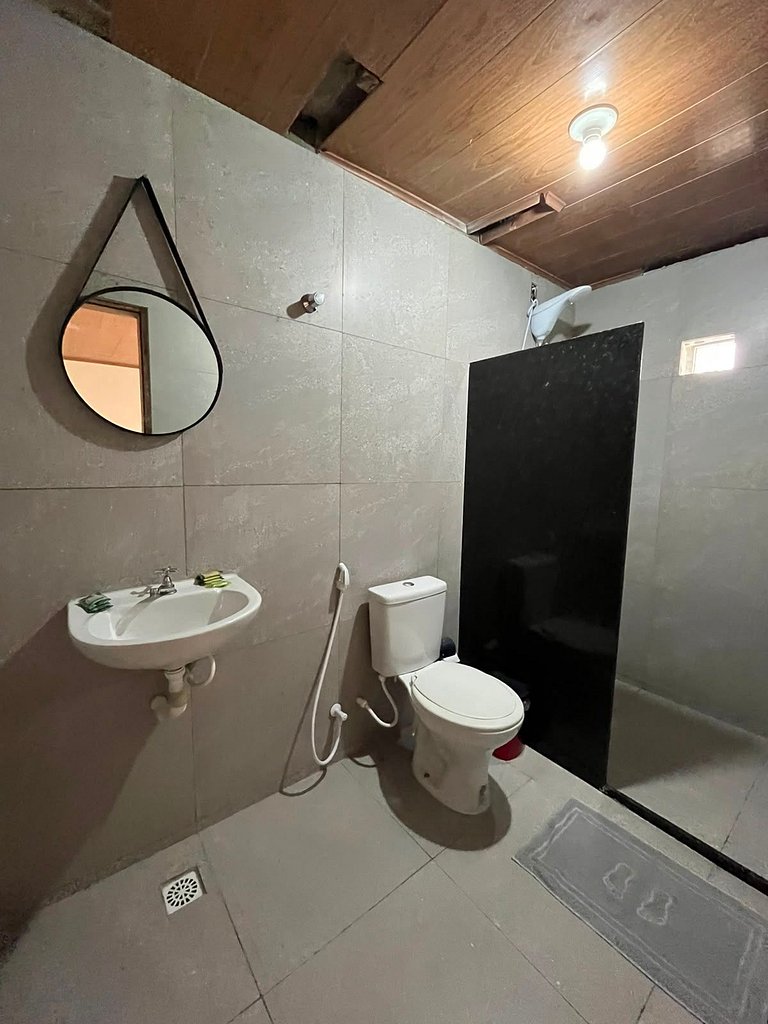 Flat Confortável para 3 Pessoas — Fácil Acesso e Ambiente Se