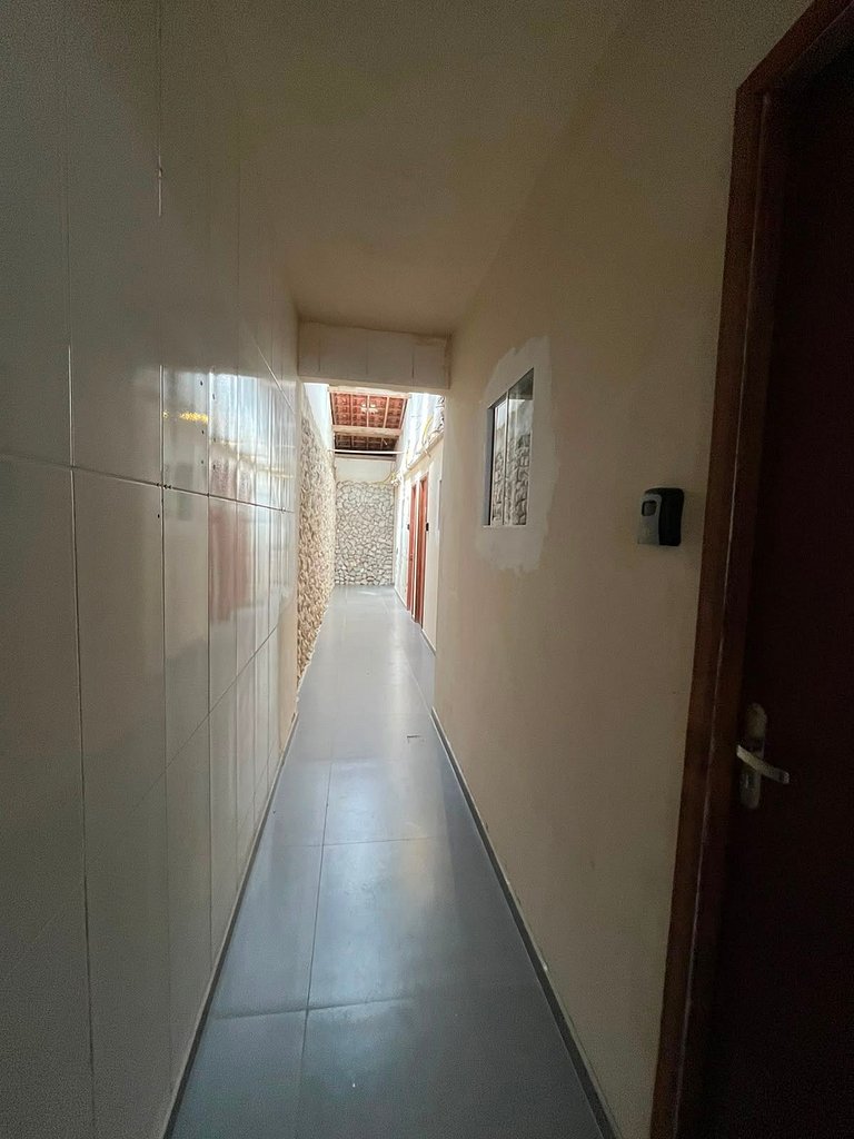 Hospedagem com Ar e ótimo custo-benefício!